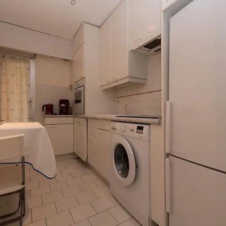 T2 Au Lavandou: 4 Pers, Face Mer, Terrasse, à 1 Min, Parking Privé - Fr-1-803-38 *