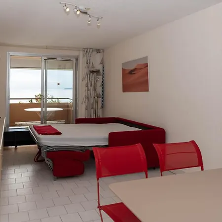 Appartamento T2 Au Lavandou: 4 Pers, Face Mer, Terrasse, à 1 Min, Parking Privé - Fr-1-803-38 *