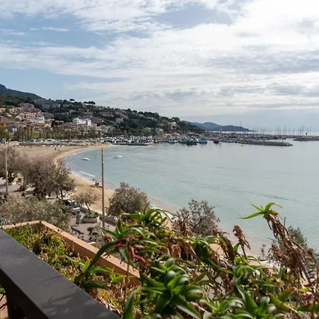T2 Au Lavandou: 4 Pers, Face Mer, Terrasse, à 1 Min, Parking Privé - Fr-1-803-38 Appartamento Le Lavandou